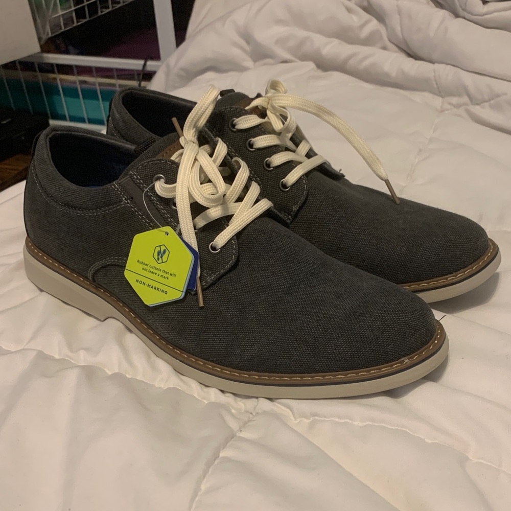 BNWT men’s dress shoes